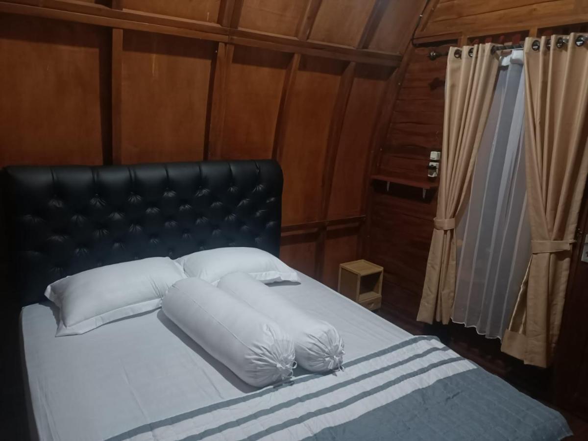 Wooden House Paseban Villa Bogor Exterior photo