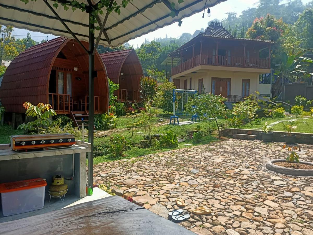 Wooden House Paseban Villa Bogor Exterior photo